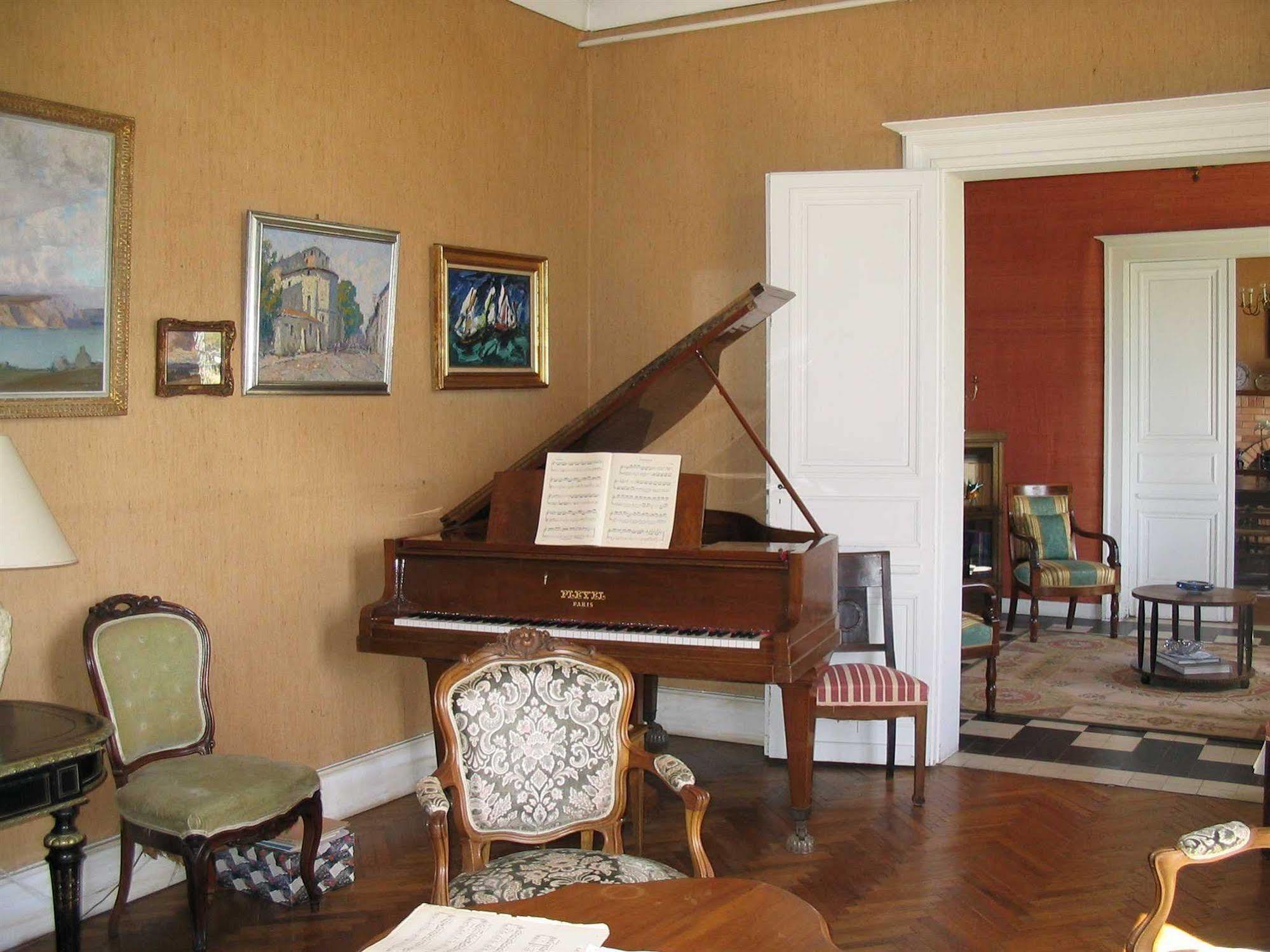 Chateau Belles Graves Bed and Breakfast Pomérols Eksteriør billede