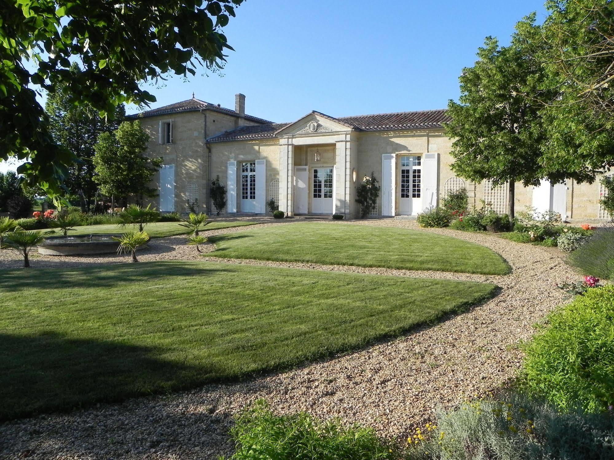 Chateau Belles Graves Bed and Breakfast Pomérols Eksteriør billede